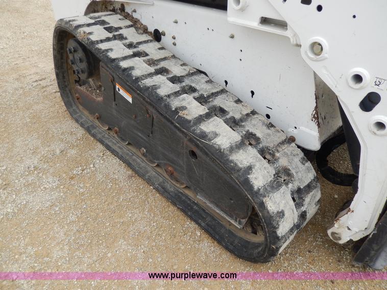 image for item D8168 2007 Bobcat T180 skid steer