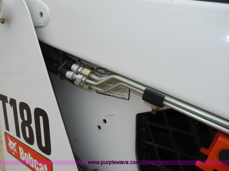 image for item D8168 2007 Bobcat T180 skid steer