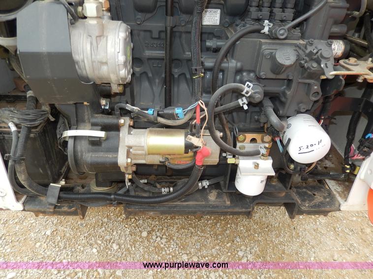 image for item D8168 2007 Bobcat T180 skid steer