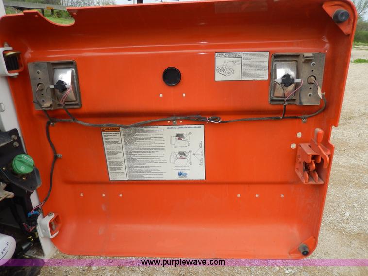 image for item D8168 2007 Bobcat T180 skid steer