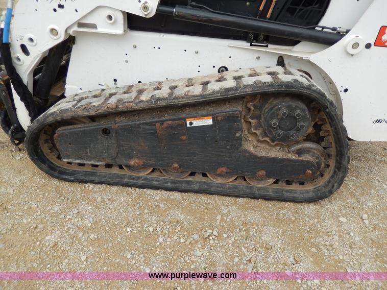 image for item D8168 2007 Bobcat T180 skid steer