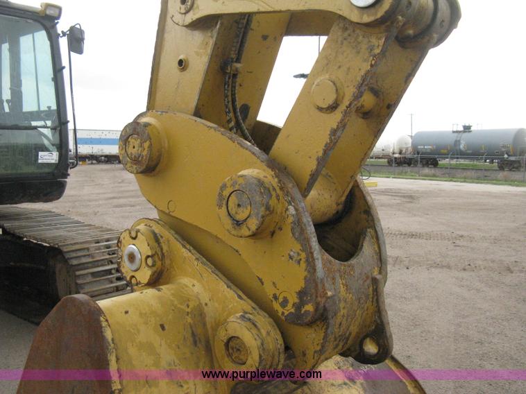 image for item E3420 2001 Caterpillar 320CL excavator