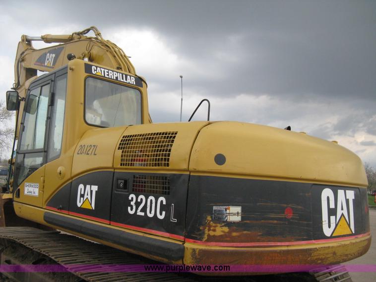 image for item E3420 2001 Caterpillar 320CL excavator