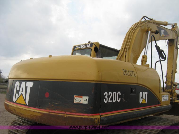 image for item E3420 2001 Caterpillar 320CL excavator