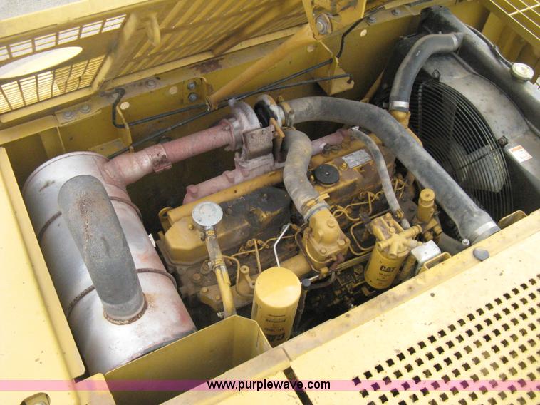 image for item E3420 2001 Caterpillar 320CL excavator