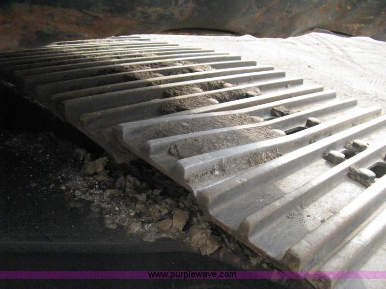 image for item E3420 2001 Caterpillar 320CL excavator