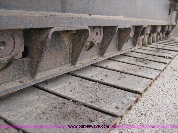 image for item E3420 2001 Caterpillar 320CL excavator