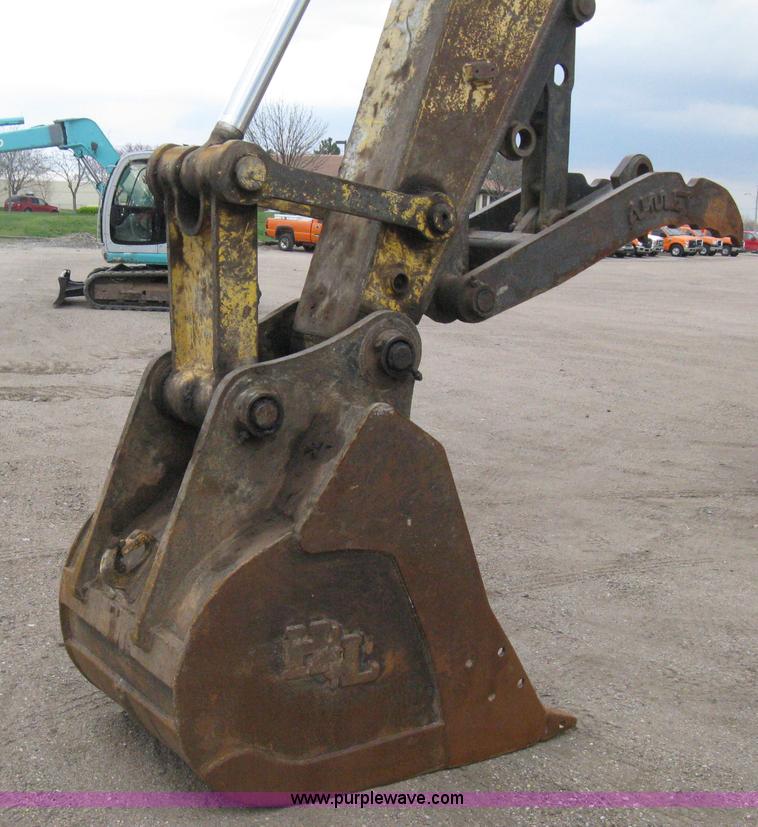 image for item E3422 2002 Kobelco SK210LC Dynamic Acera excavator