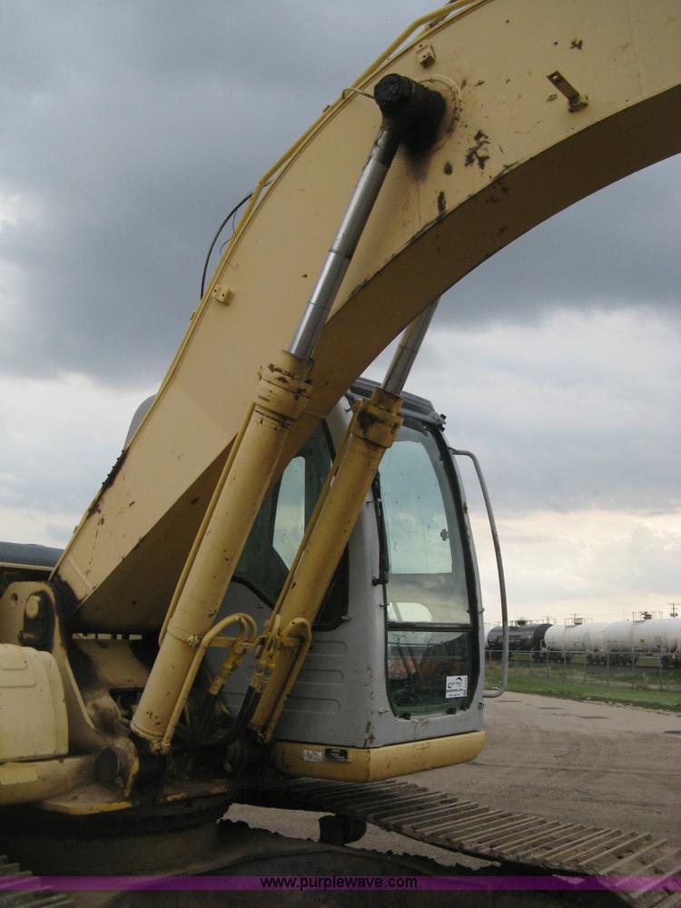 image for item E3422 2002 Kobelco SK210LC Dynamic Acera excavator