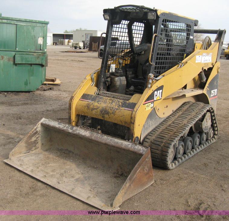 image for item E3424 2005 Caterpillar 257B Turbo skid steer