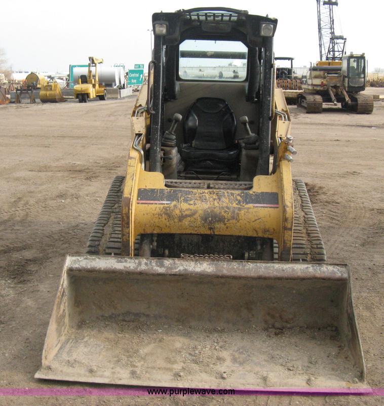 image for item E3424 2005 Caterpillar 257B Turbo skid steer