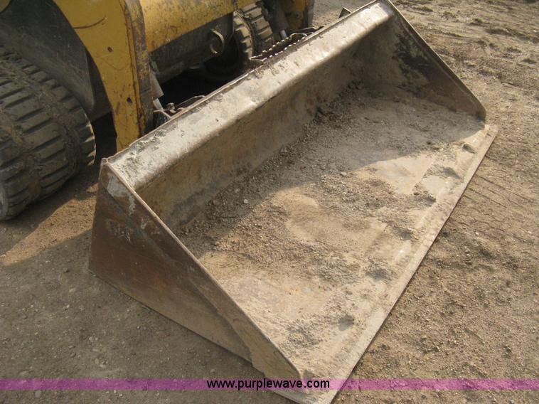 image for item E3424 2005 Caterpillar 257B Turbo skid steer