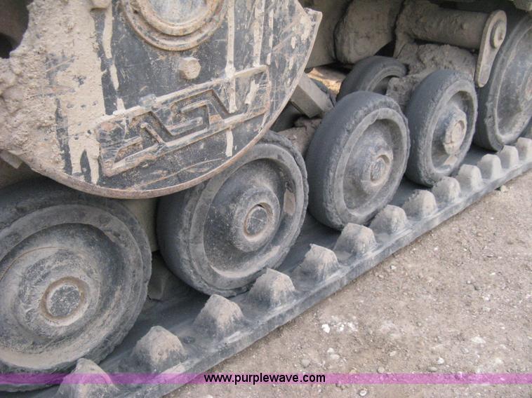 image for item E3424 2005 Caterpillar 257B Turbo skid steer