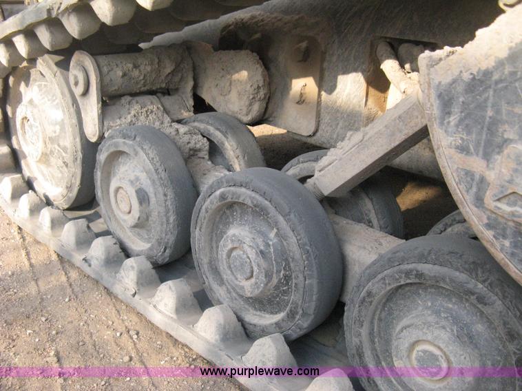 image for item E3424 2005 Caterpillar 257B Turbo skid steer