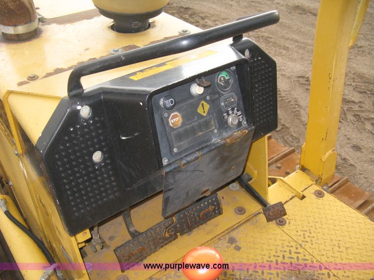 image for item E3425 1998 John Deere 650G Series IV dozer