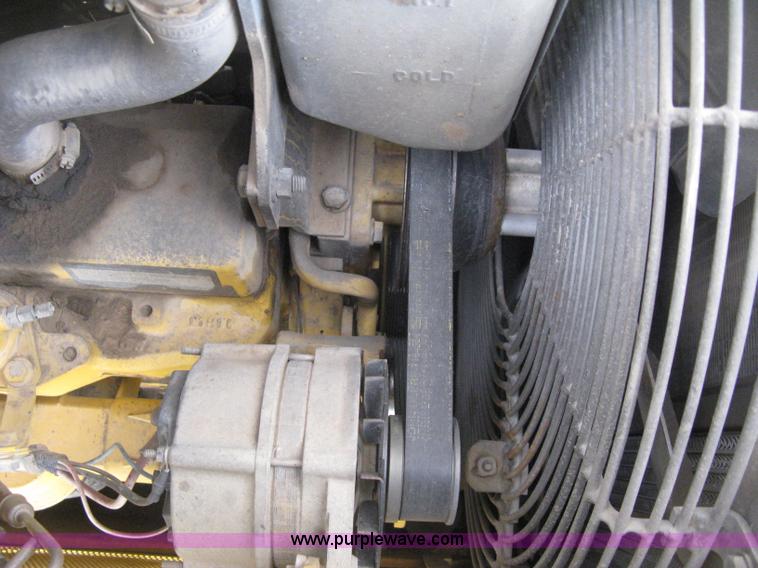 image for item E3425 1998 John Deere 650G Series IV dozer