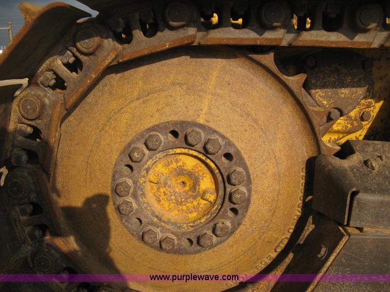 image for item E3425 1998 John Deere 650G Series IV dozer