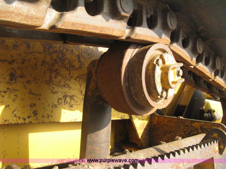 image for item E3425 1998 John Deere 650G Series IV dozer