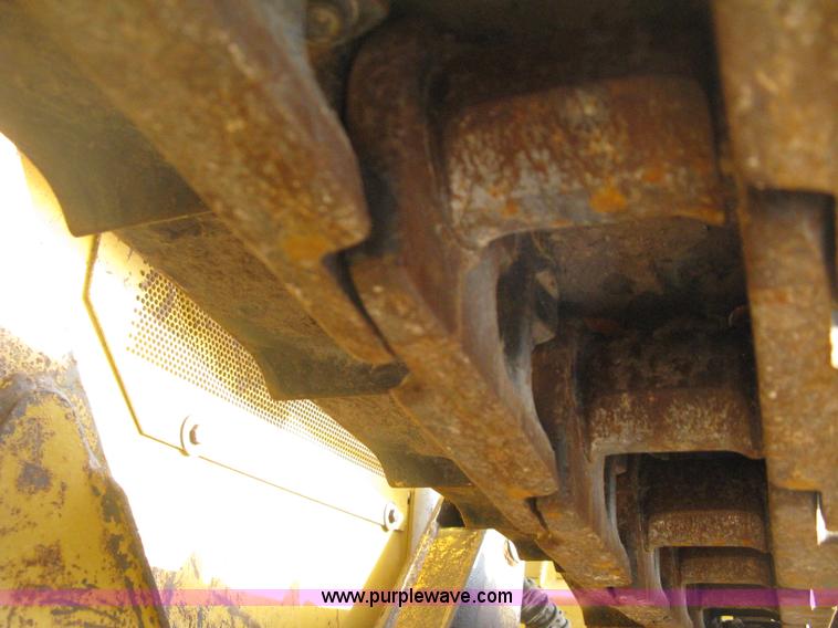 image for item E3425 1998 John Deere 650G Series IV dozer