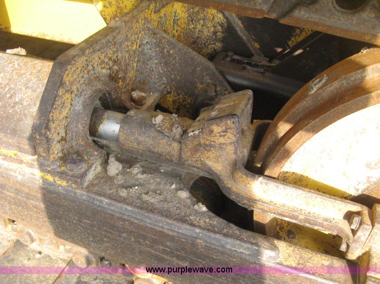 image for item E3425 1998 John Deere 650G Series IV dozer