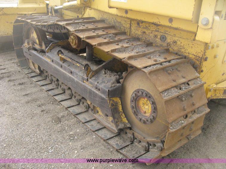 image for item E3425 1998 John Deere 650G Series IV dozer