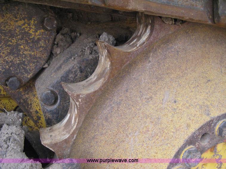 image for item E3425 1998 John Deere 650G Series IV dozer