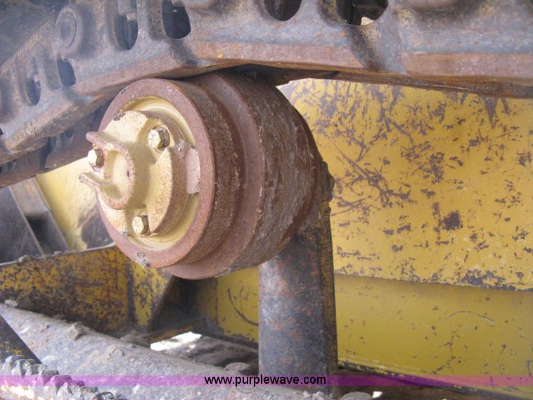 image for item E3425 1998 John Deere 650G Series IV dozer