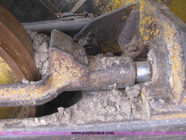 image for item E3425 1998 John Deere 650G Series IV dozer