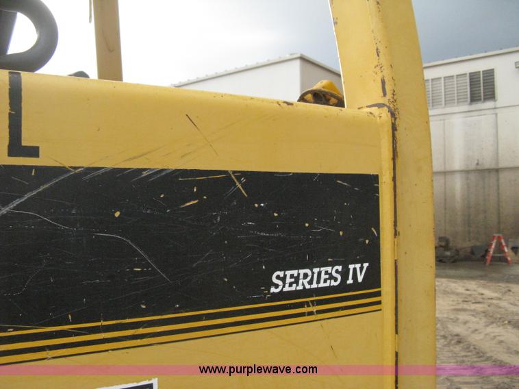 image for item E3425 1998 John Deere 650G Series IV dozer