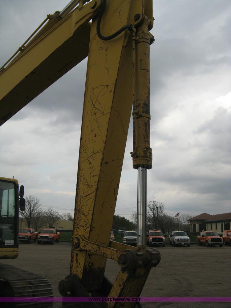 image for item E3429 1999 Komatsu PC200LC-6 Advance excavator