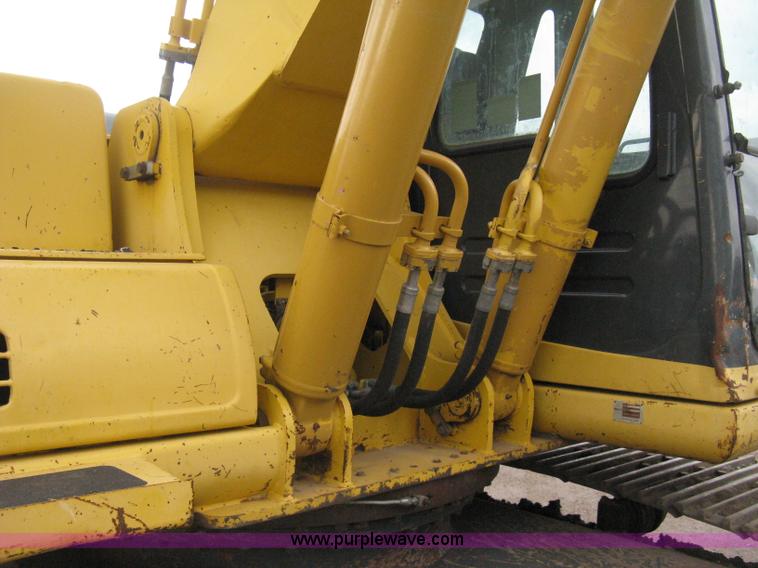 image for item E3429 1999 Komatsu PC200LC-6 Advance excavator