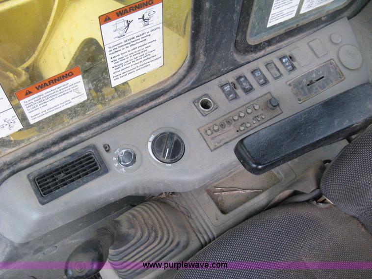 image for item E3429 1999 Komatsu PC200LC-6 Advance excavator