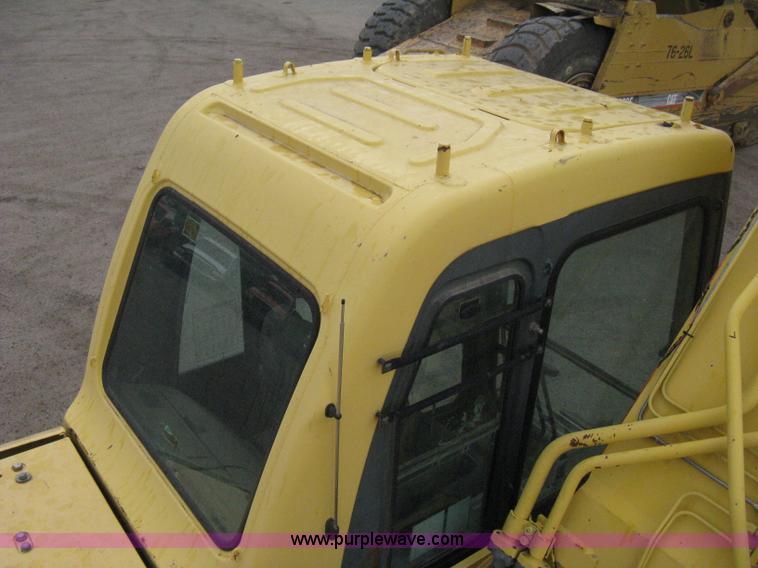 image for item E3429 1999 Komatsu PC200LC-6 Advance excavator