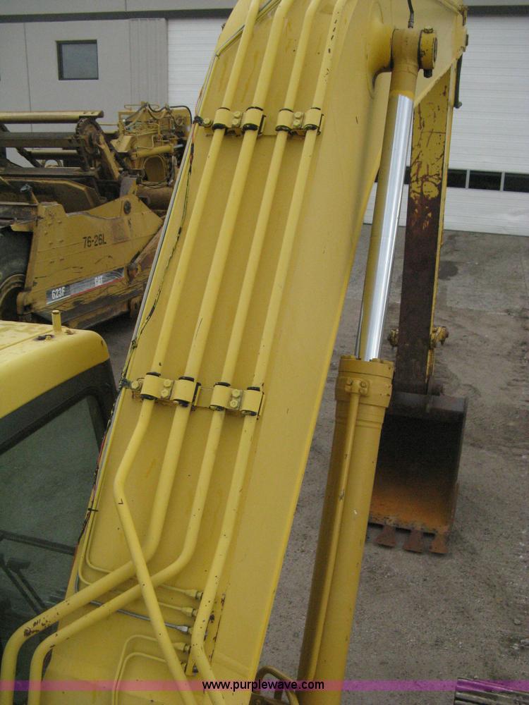 image for item E3429 1999 Komatsu PC200LC-6 Advance excavator