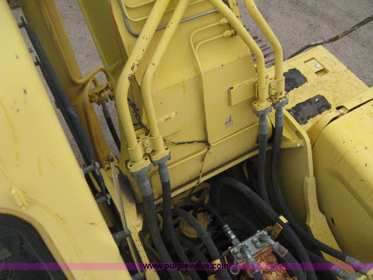 image for item E3429 1999 Komatsu PC200LC-6 Advance excavator