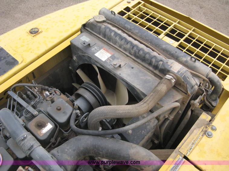 image for item E3429 1999 Komatsu PC200LC-6 Advance excavator