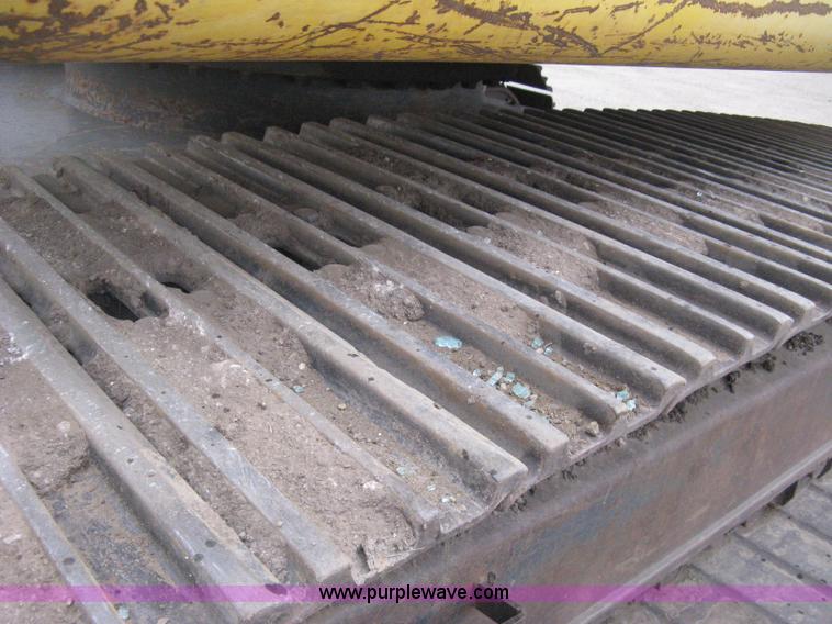 image for item E3429 1999 Komatsu PC200LC-6 Advance excavator