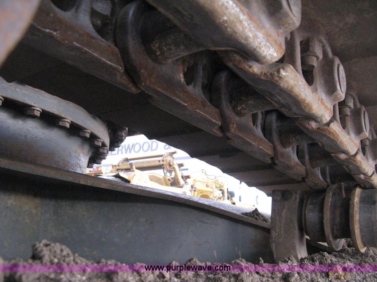 image for item E3429 1999 Komatsu PC200LC-6 Advance excavator