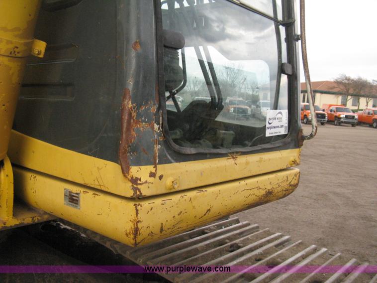 image for item E3429 1999 Komatsu PC200LC-6 Advance excavator