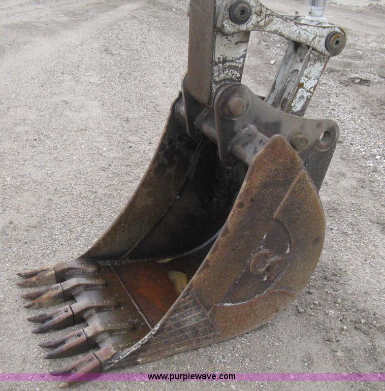 image for item E3430 2002 Takeuchi TB070 compact excavator