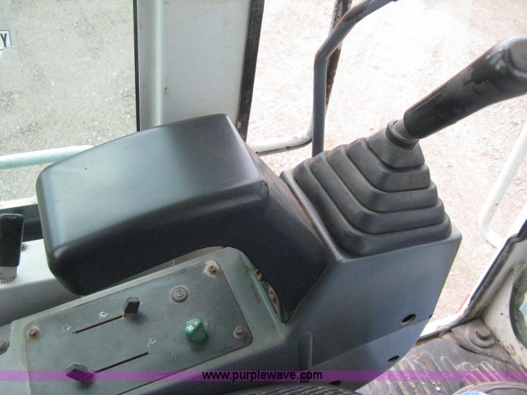 image for item E3430 2002 Takeuchi TB070 compact excavator