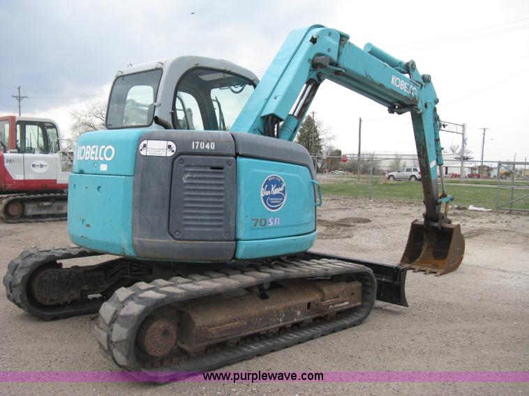 image for item E3431 1999 Kobelco 70SR midi excavator