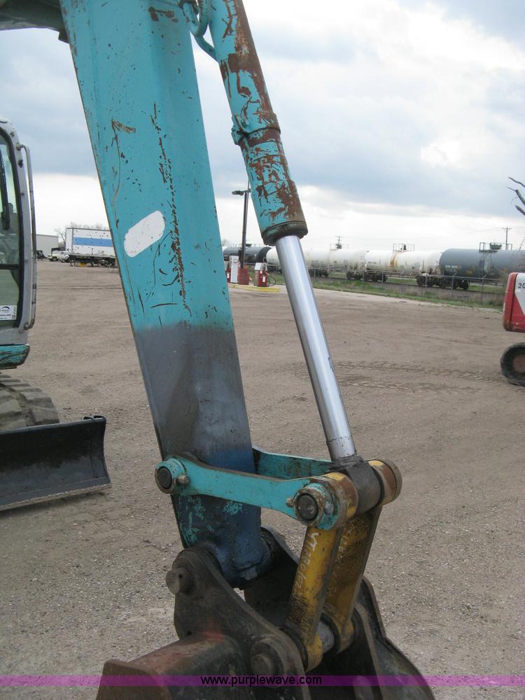 image for item E3431 1999 Kobelco 70SR midi excavator