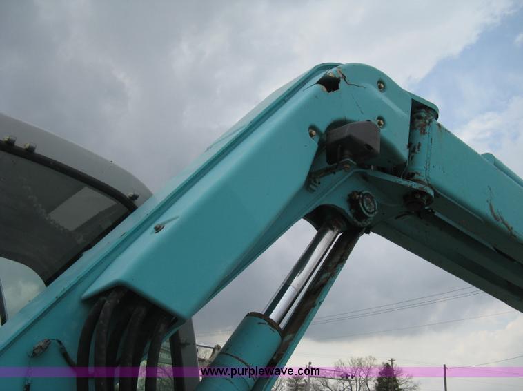 image for item E3431 1999 Kobelco 70SR midi excavator