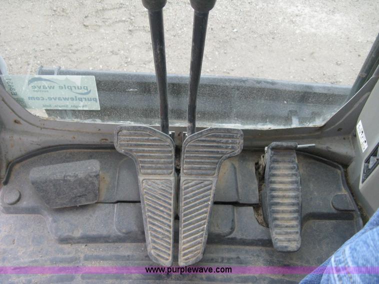 image for item E3431 1999 Kobelco 70SR midi excavator