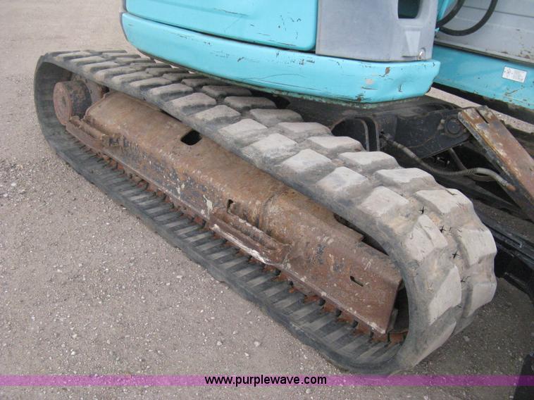 image for item E3431 1999 Kobelco 70SR midi excavator