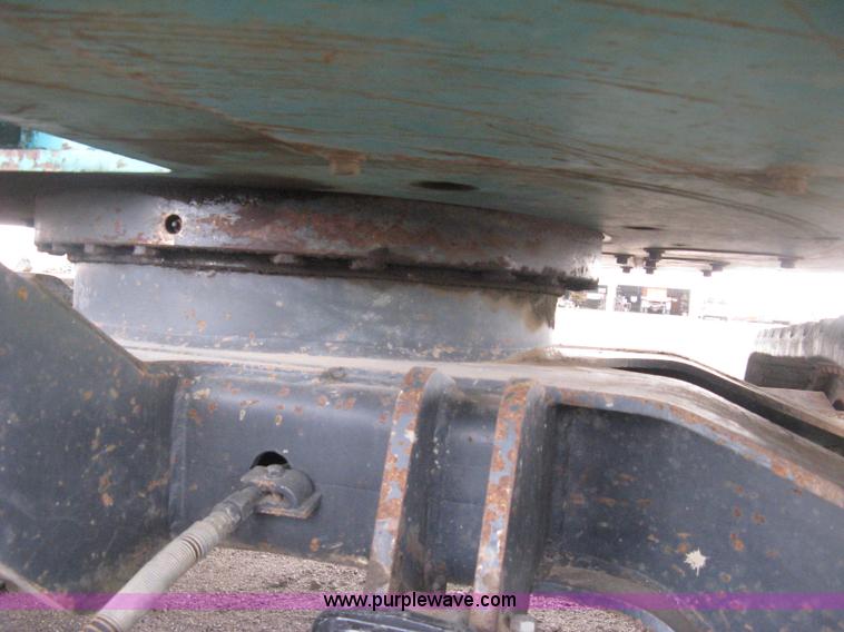 image for item E3431 1999 Kobelco 70SR midi excavator