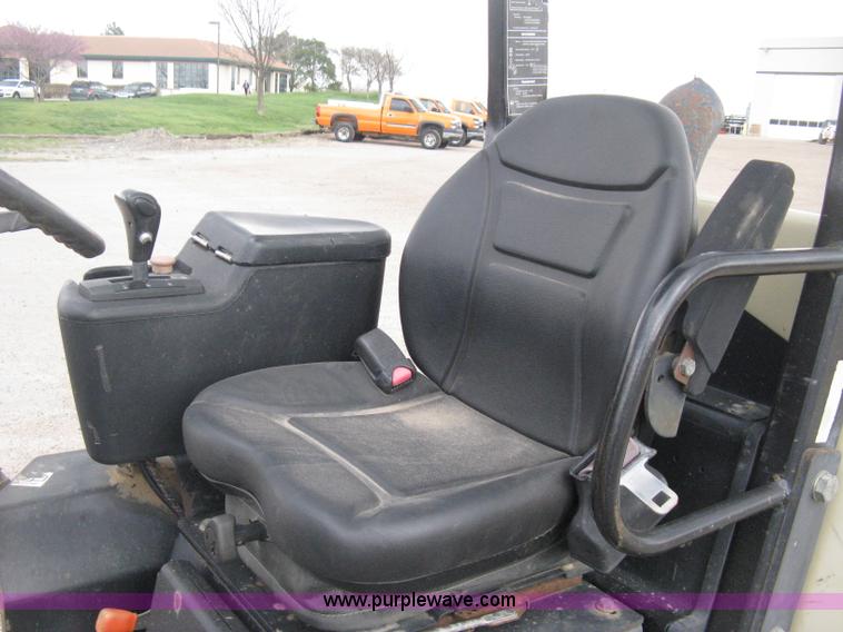 image for item E3432 2008 Ingersoll Rand SD25 TF articulated compactor