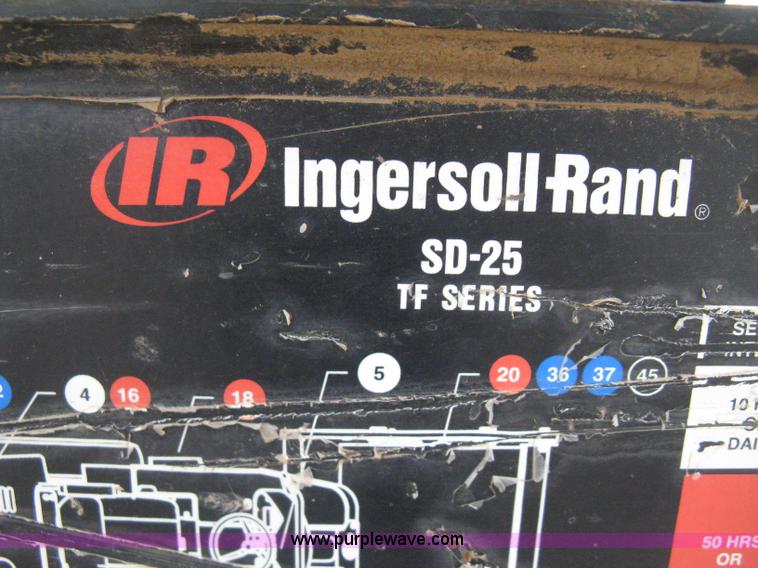 image for item E3432 2008 Ingersoll Rand SD25 TF articulated compactor