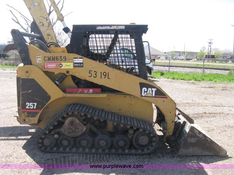 image for item E3435 2002 Caterpillar 257 skid steer